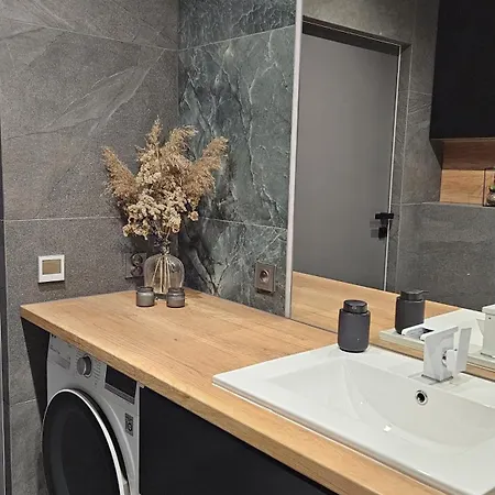 Jeziorna شقة شيفير